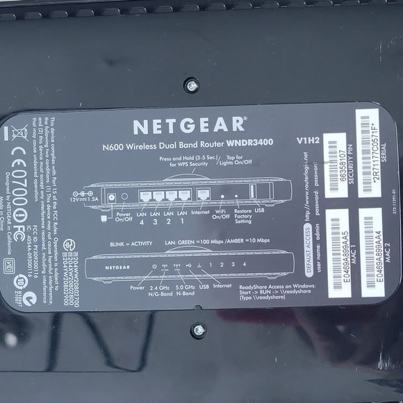 NETGEAR N600 600Mbps 4-Ports Dual Band Wi-Fi Router (WNDR3400) - Picture 3 of 5